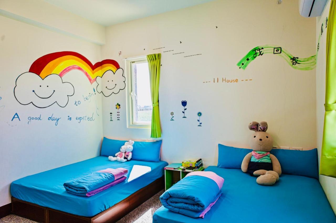 11 House Panzió Erlin Kültér fotó