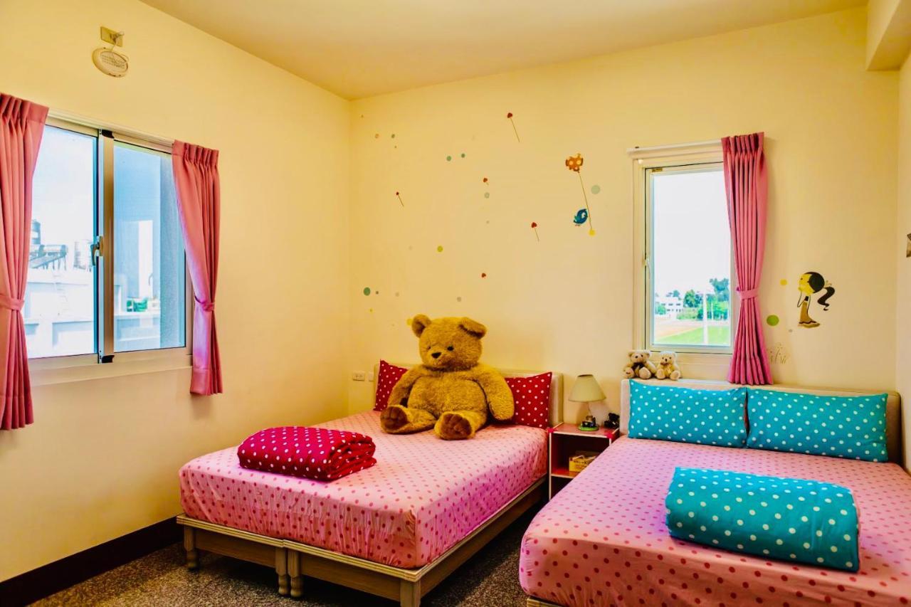 11 House Panzió Erlin Kültér fotó
